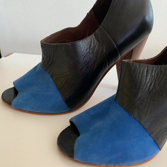 Stylish FINSK heels in blue suede/black leather - Size 36/5.5 - Picture 3 of 6